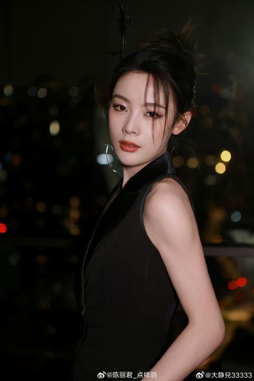 2026年2月，陈丽君携越剧《我的大观园》赴台湾首演，瞬间火出圈，掀起了一场跨越