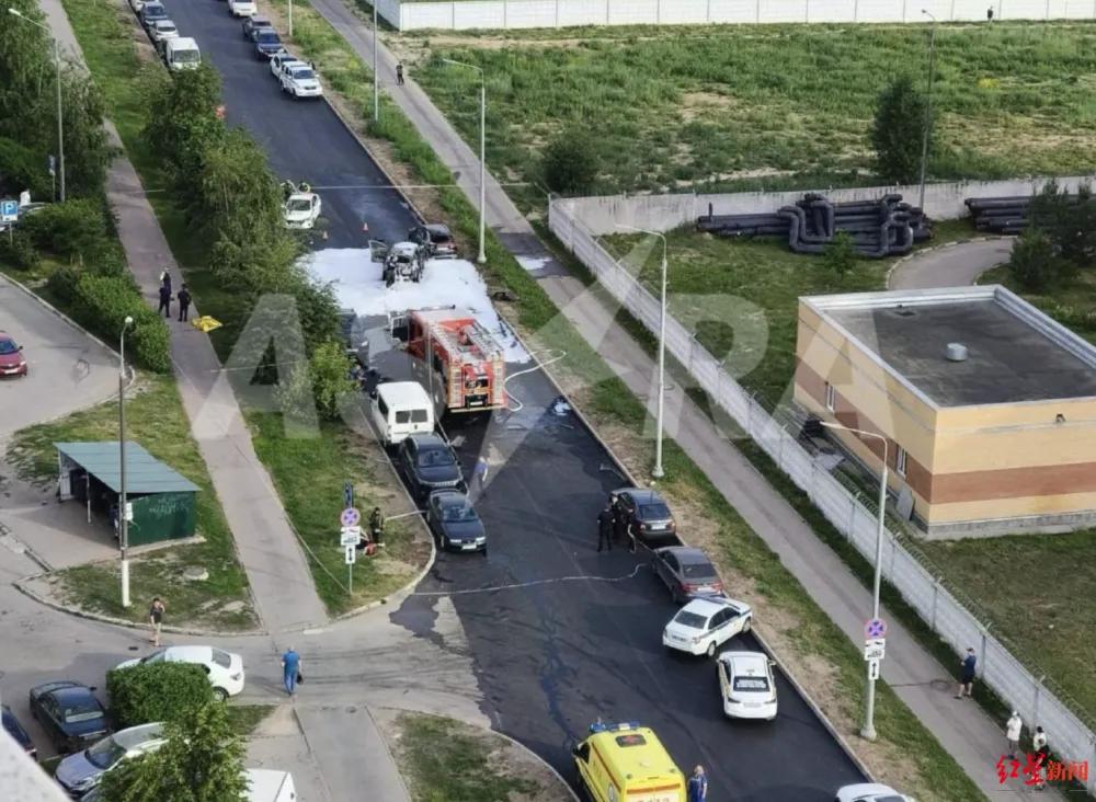 快讯！俄罗斯再次发生汽车炸弹案，一位中将不幸被炸死。
当地时间6月9日凌晨5时3