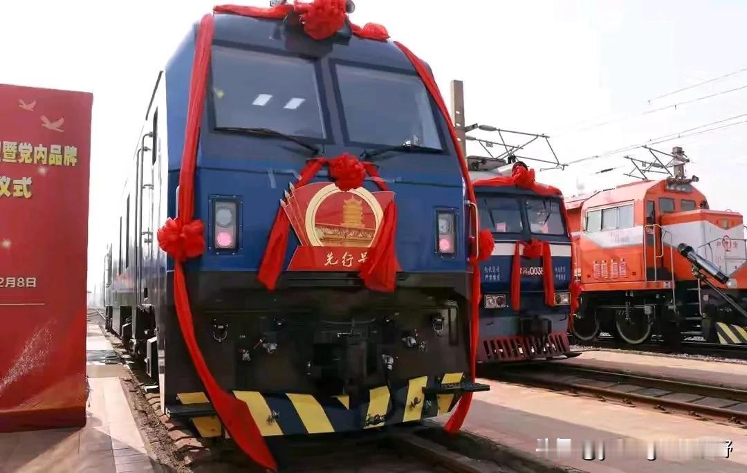 前不久，武昌南机务段也配属了新到的复兴内机车。新机车的到来，也就意味着在武昌南服