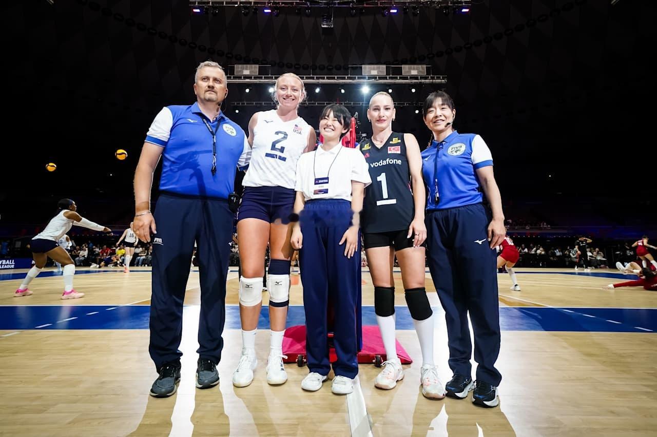 2026年世界女排联赛日本大阪站美国女排vs土耳其女排第一局：22-25大比分：