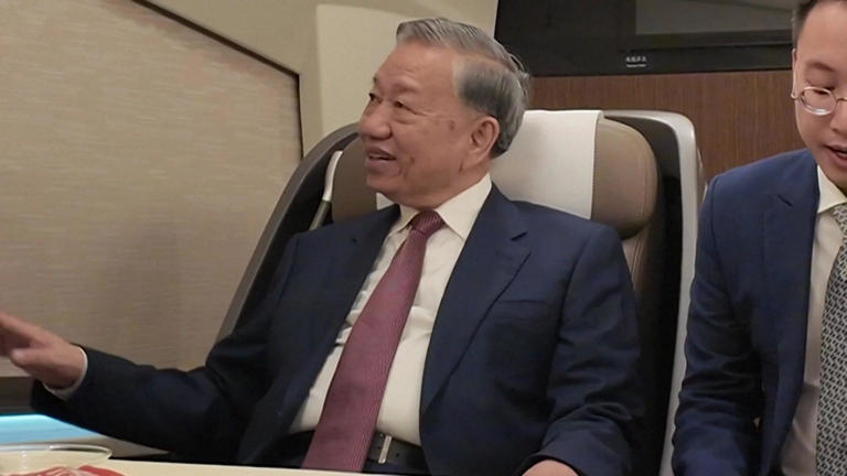 外国政要访华为何纷纷体验中国高铁？从普京到古特雷斯，从苏林到托卡耶夫，他们乘坐的