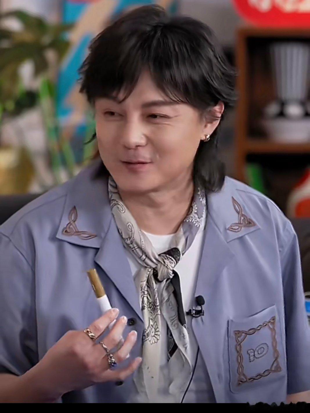尹正直接在决赛那里贴了阿根廷 不少人片面解读这段片段，其实只是单纯看好阿根廷近期