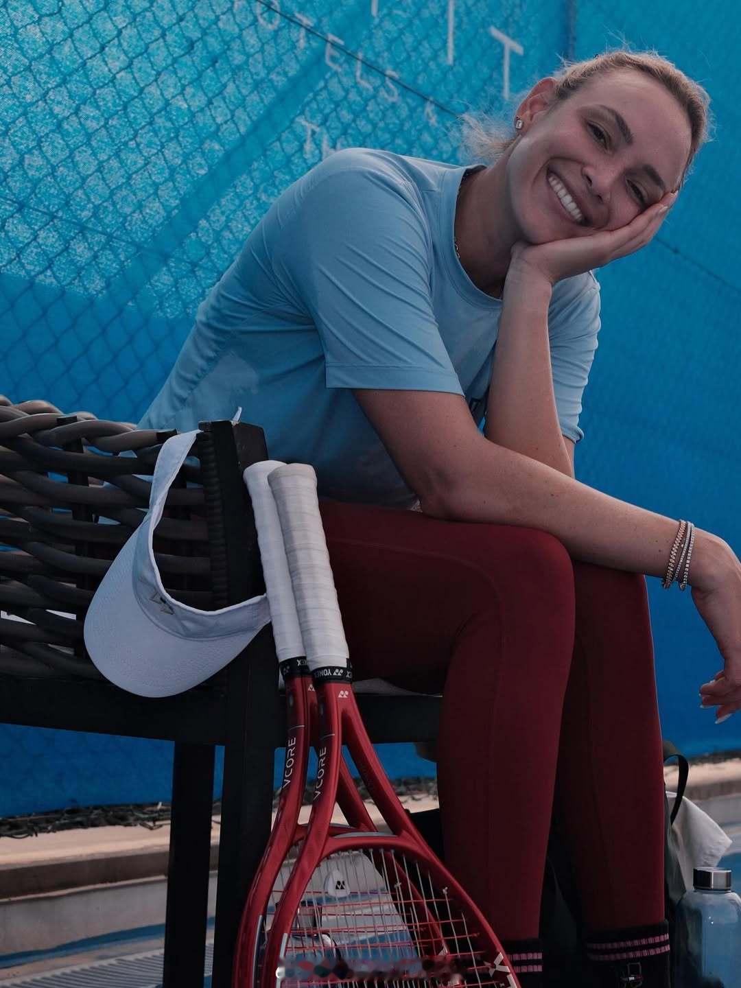 And that’s a wrap 🎬🇦🇪维基奇分享休赛期训练日常🎾 