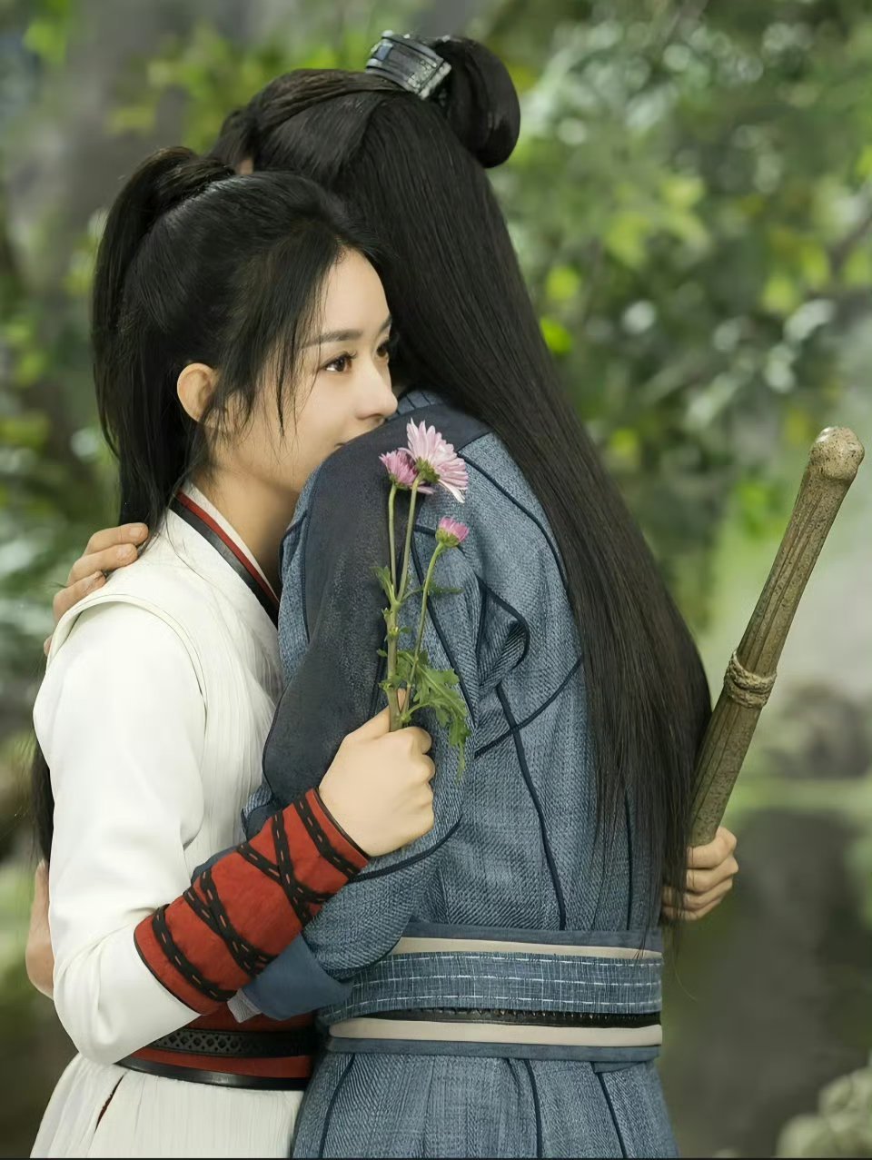 今天是赵丽颖王一博有翡五周年的日子，原来已经过去这么久了好怀念 