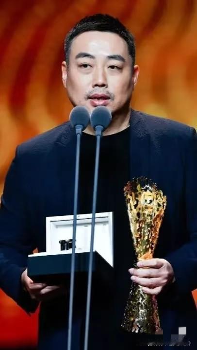 刘国梁这话，简直像一记重锤砸在人心上——“我把你培养出来再毁了你，脑子进水了？”