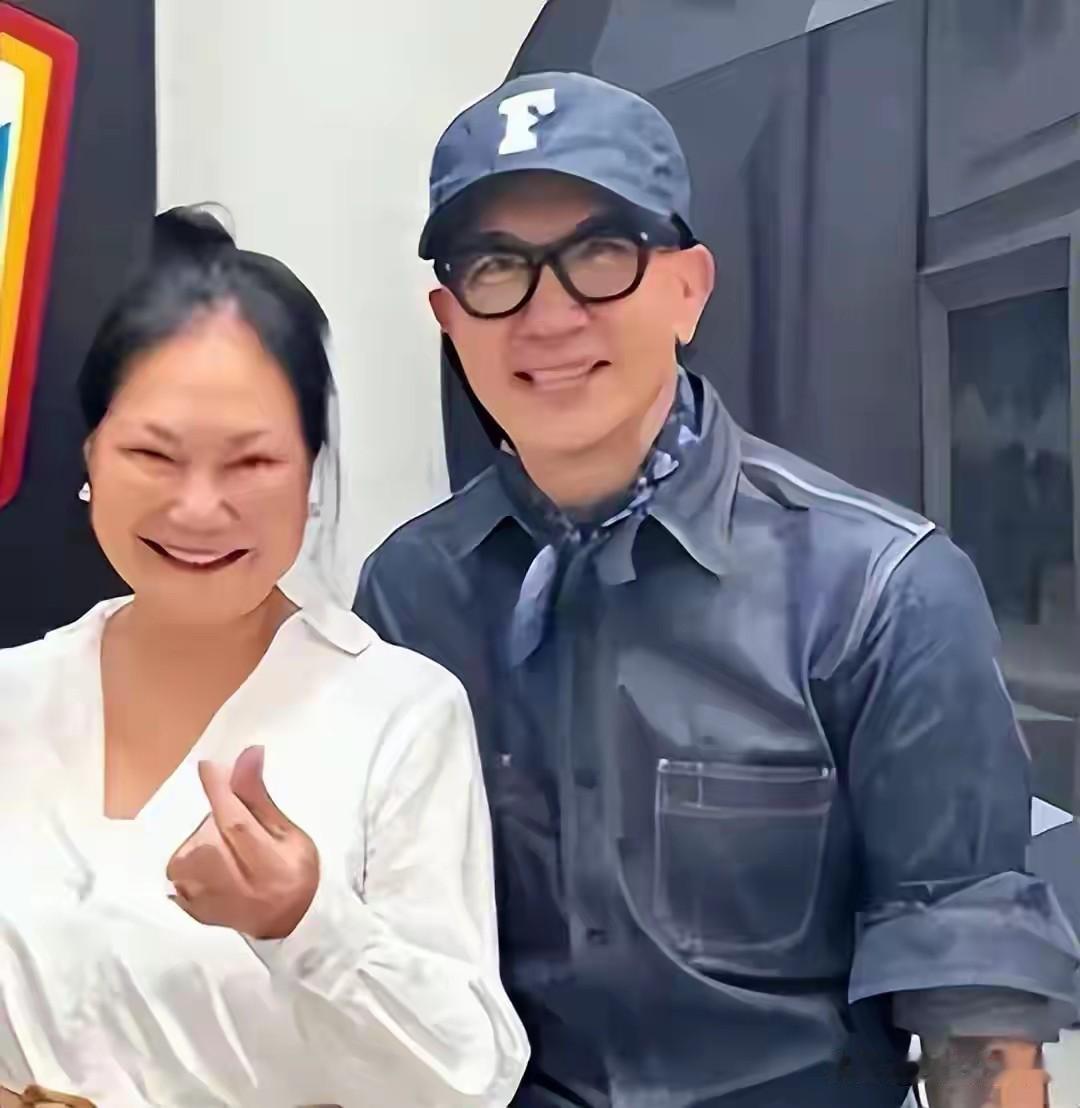 爆具俊晔已经请好律师争夺大S遗产
     当初爆料具俊晔放弃大S遗产被传的沸沸