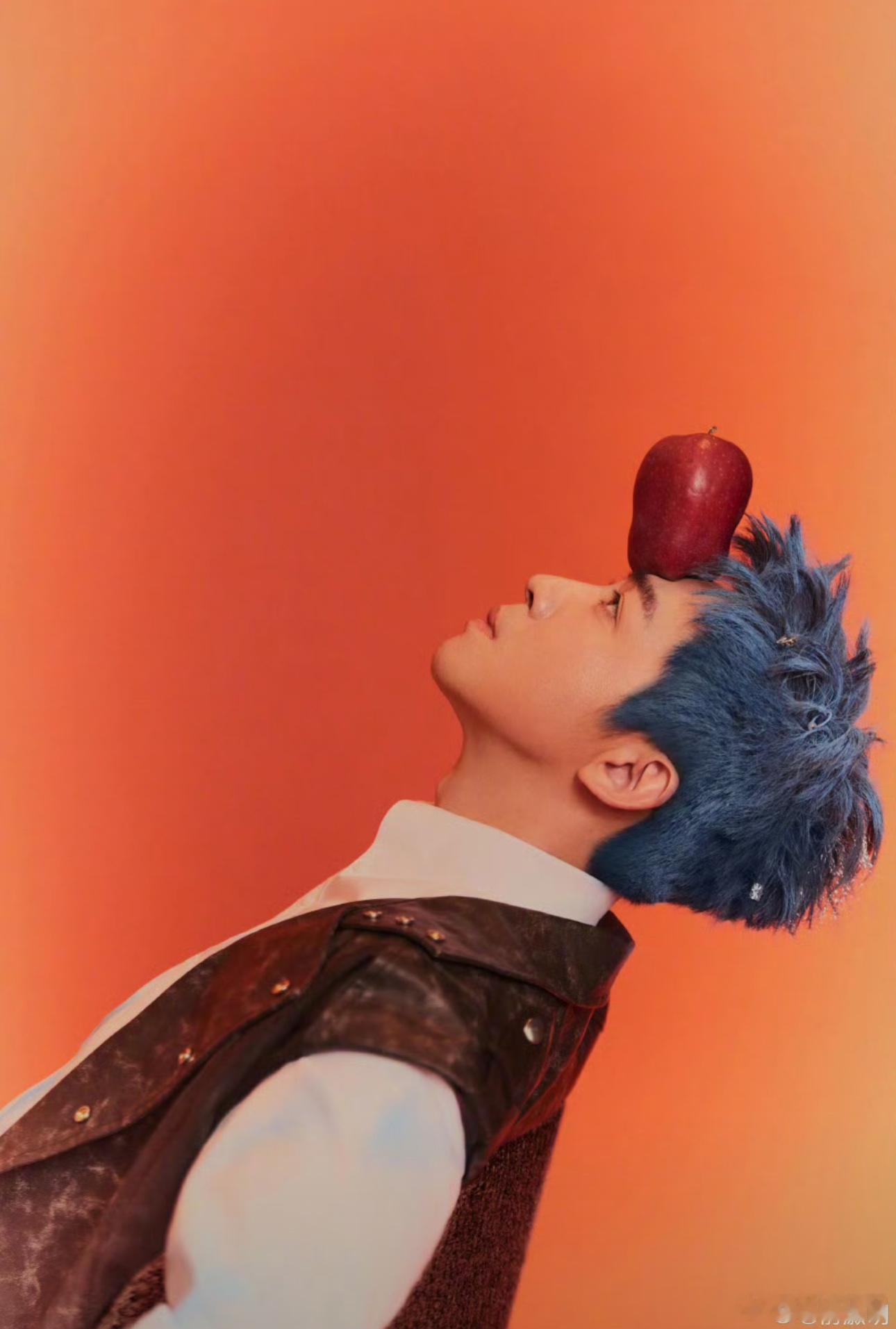 台上出道那年台下刚刚出生 11月5日，快男哥哥们张远、苏醒、俞灏明在对外经济贸易