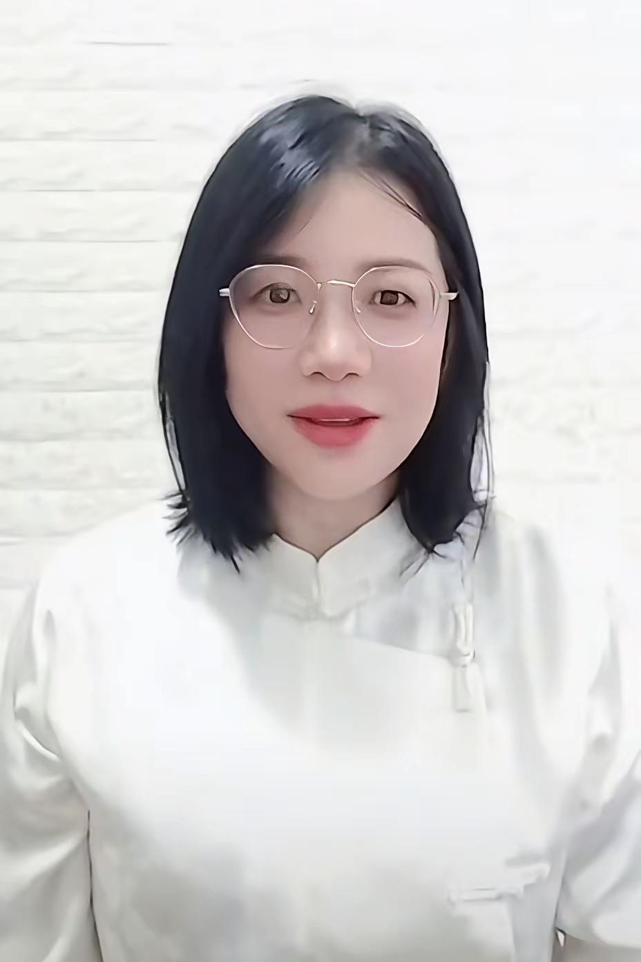 大娘，
这可是天上掉馅饼的大好事，
东篱这波直接把50万现金和

全网道歉摆到了