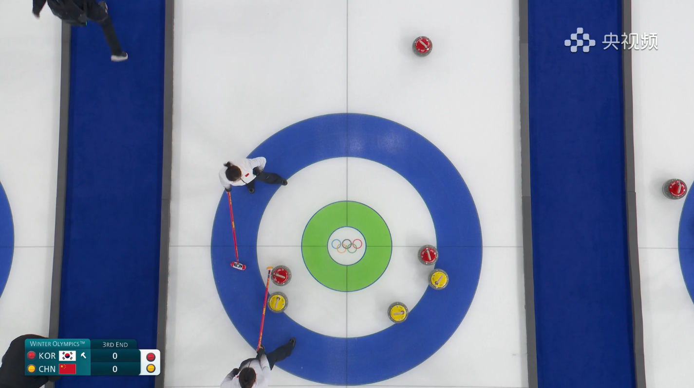 对面又在逼芮姐粘球了 