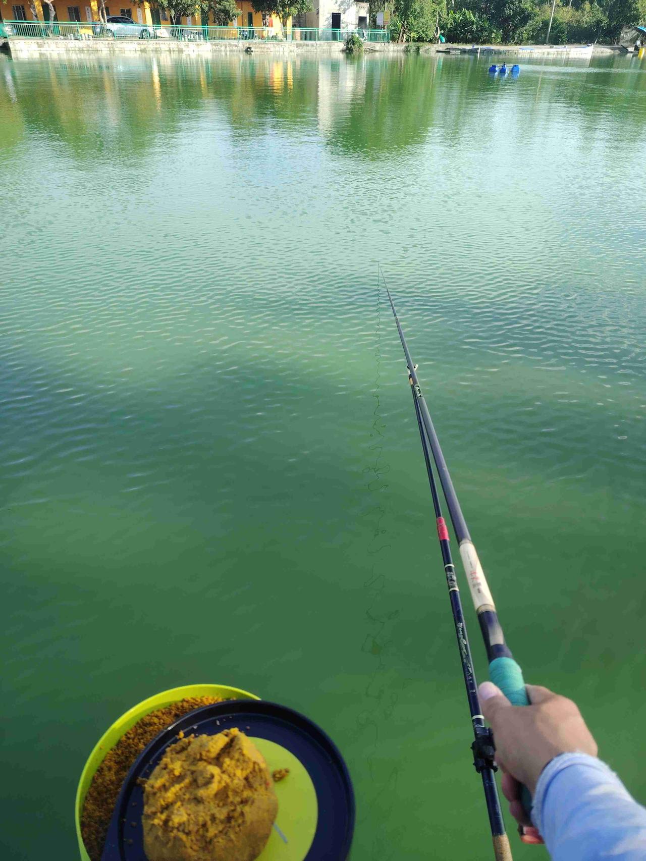 我的今日状态：🤧小感冒
我这里的天气：🌤️多云