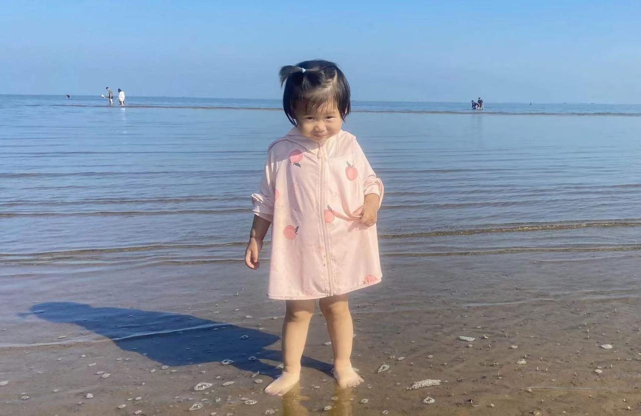 退休一段时间了，想小孙，因为一个人生活很多年。把快乐的生活给予后代，好像不仅仅是