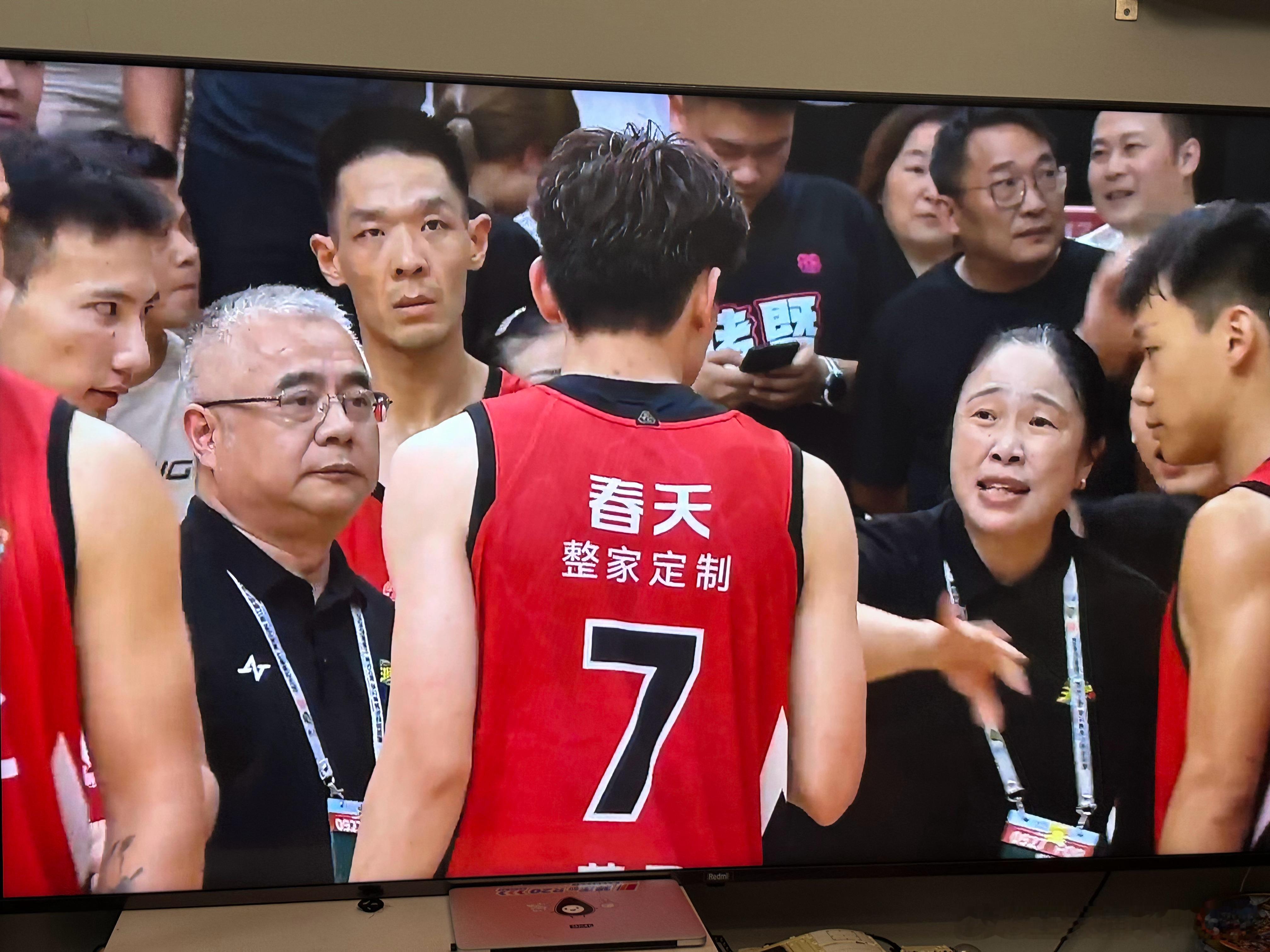牛！金华最后3➕1打进，绝杀了比赛。太牛了。[手指比心][手指比心][手指比心]