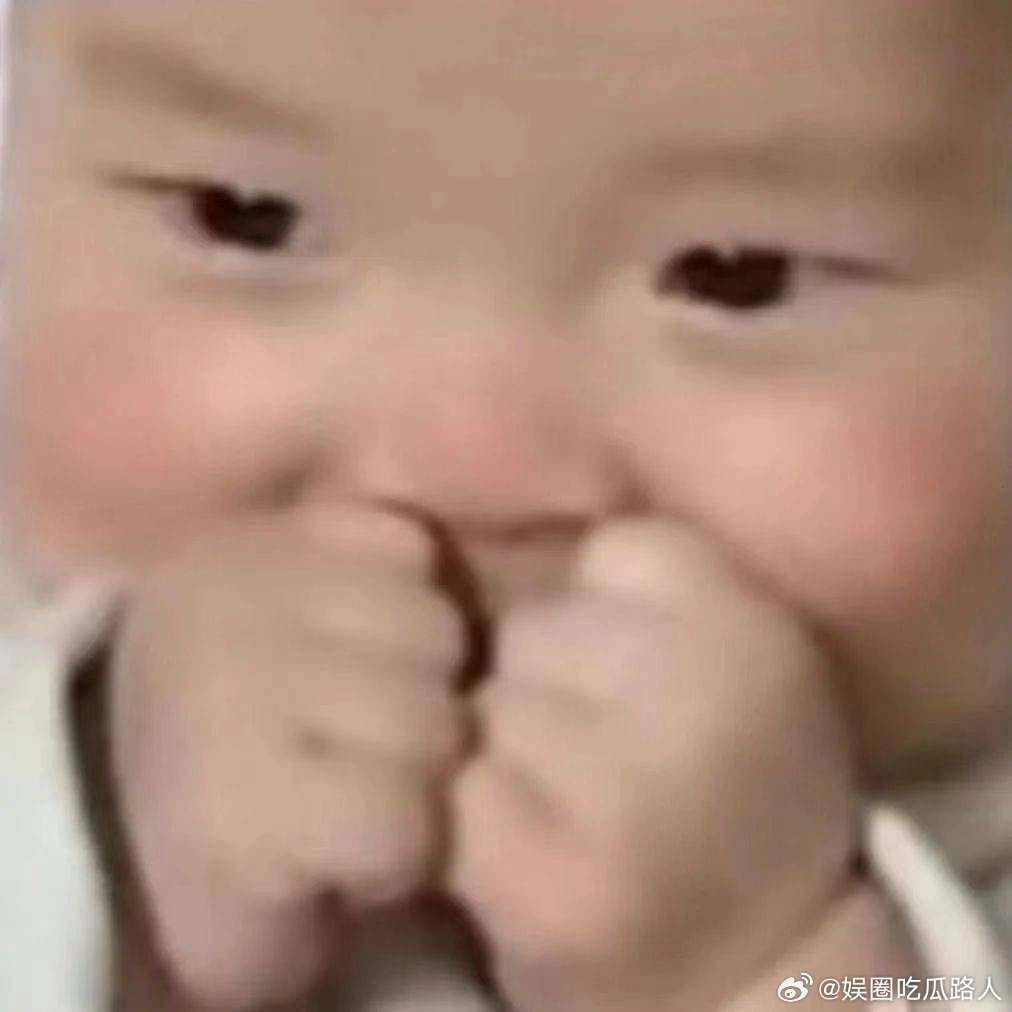 今年世界杯上演和平大联欢抛开所有分歧奔赴同一片球场，本届世界杯最好的礼物，是不分