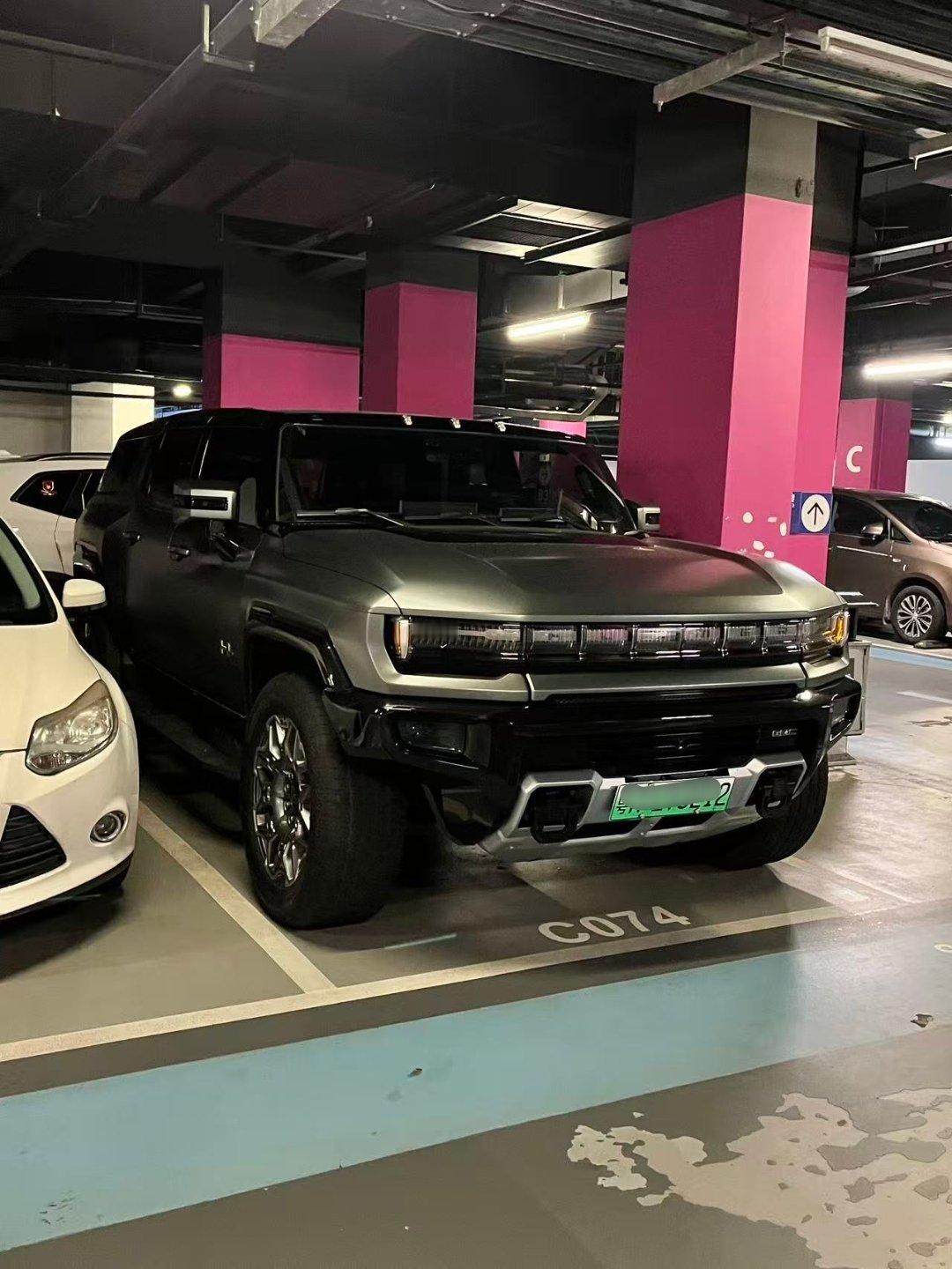 电悍马是真有人买啊！！好像进入了电动时代，这应该是体积最大的纯电SUV了吧？大v