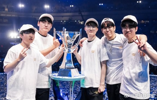 网友做2024LPL+LCK战队评级前瞻，这排名合理吗？T0：T1T1：GENG