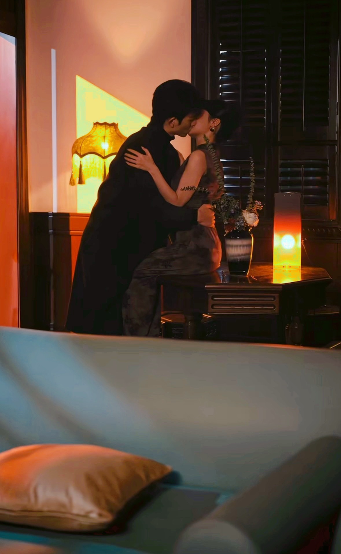 刷到🍠居然好多吐槽念念妆造老气难道我审美出问题了 个人真的挺喜欢的 我觉得很好