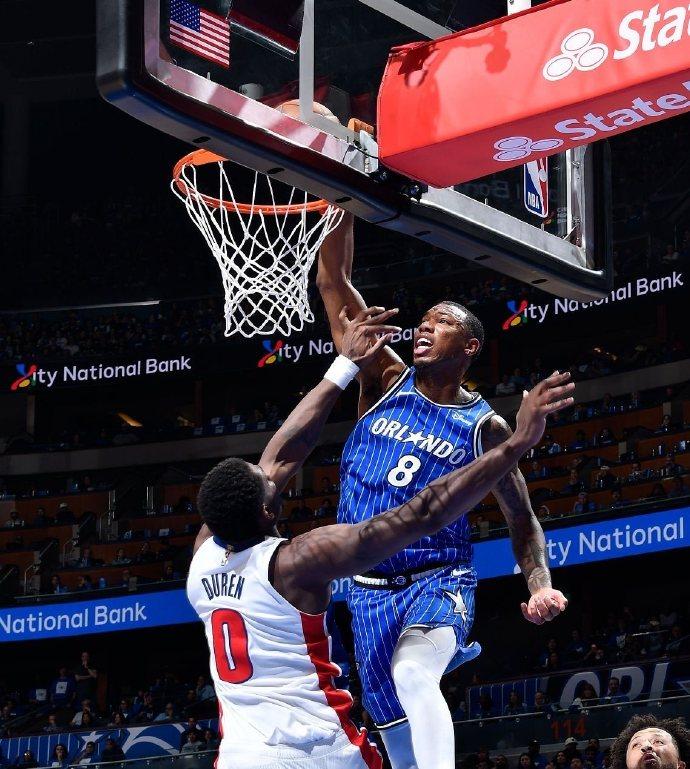 魔术打的够差了！
班凯罗18中4，萨格斯13中1，瓦格纳受伤，贝恩18中7

这