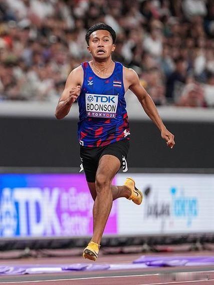 19岁泰国少年成亚洲男子百米第三人

北京时间12月11日，在东南亚运动会男子1