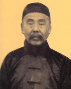 徐鼐霖：吉林三杰风骨，半生戍边守家国
 
徐鼐霖[nài]（1865－1940）