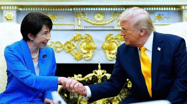 730亿换当众羞辱！高市早苗访美赔光家底，日本尊严碎一地。

当地时间3月18日