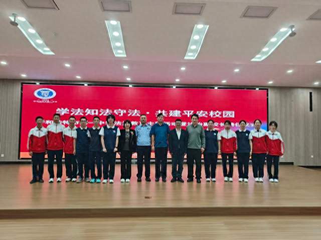 护佑每一刻！民警进校园播下安全的种子