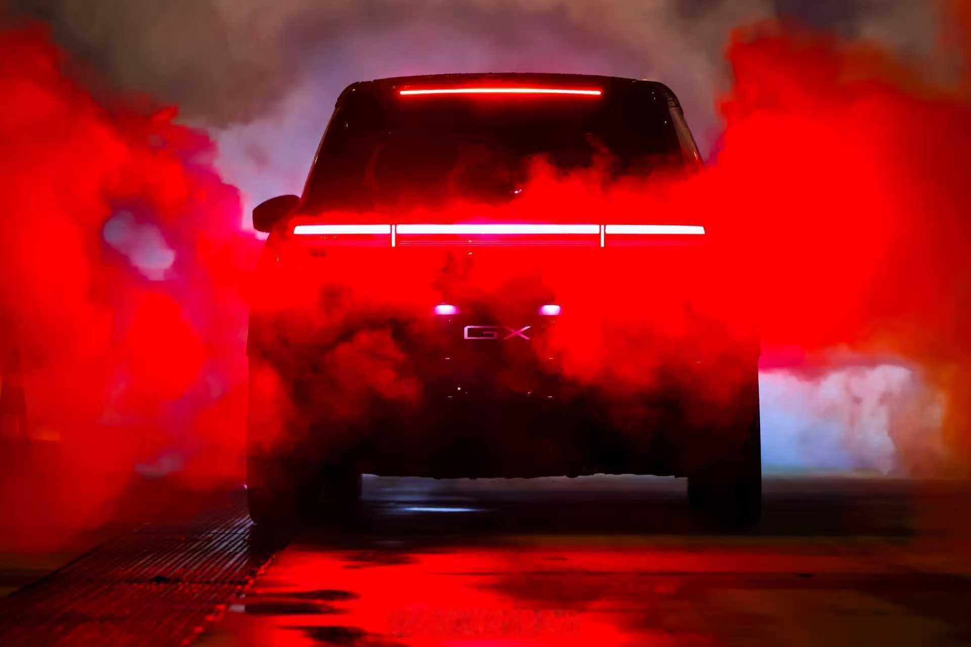 新科技旗舰小鹏GX今晚预售小鹏GX把四大安全测试场搬到发布会小鹏GX · 面向物