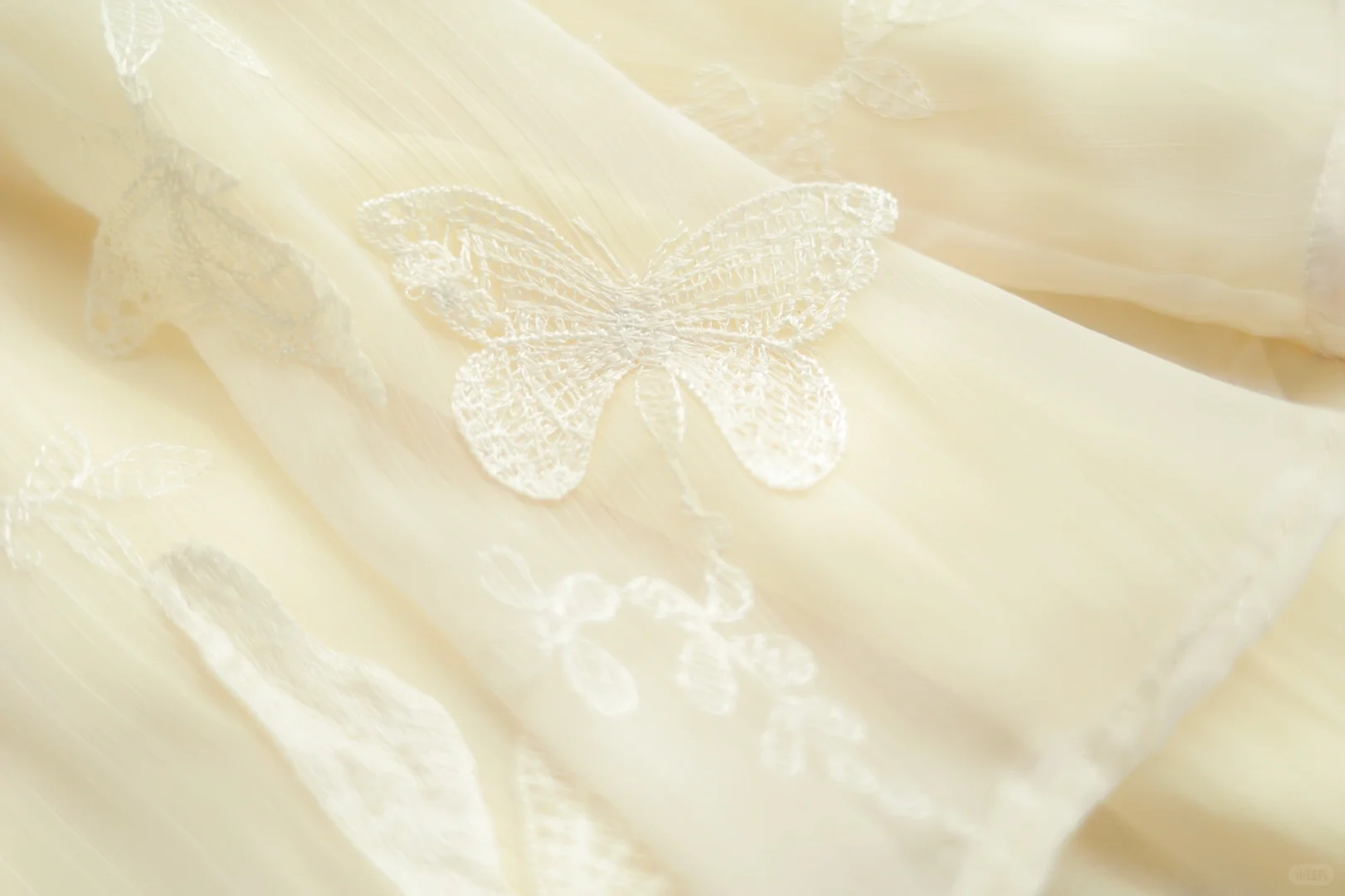 蝴蝶仙子｜国风刺绣上衣