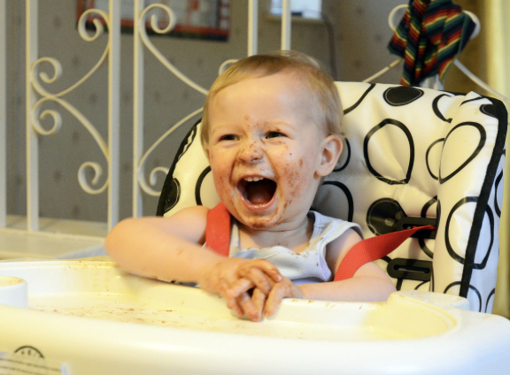 “多吃一口，孩子多长一点！”真的没有科学依据。突然吃多还容易导致消化不良。要知道
