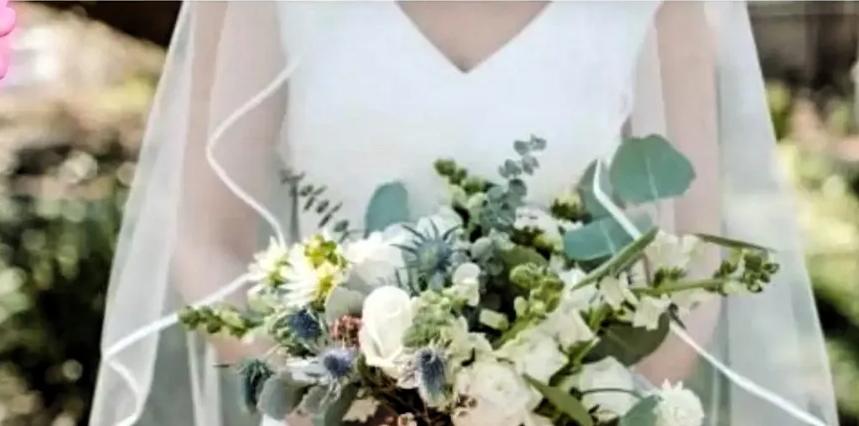 一女子逼老公每月给她弟弟还车贷，她老公说不可能，每个月都要养家糊口，哪有钱给别人