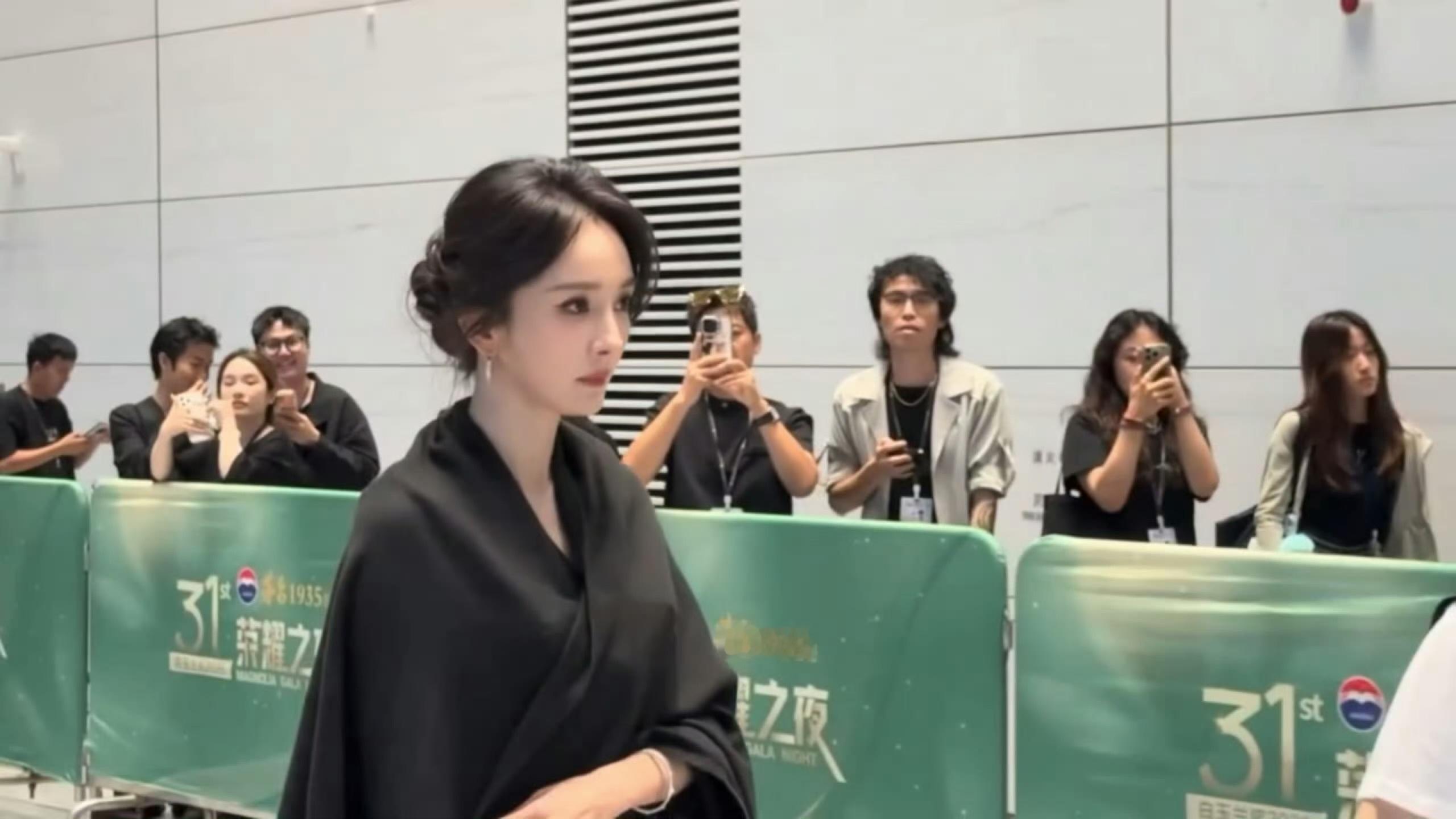 太好看了我妈幂白玉兰提名晚宴
