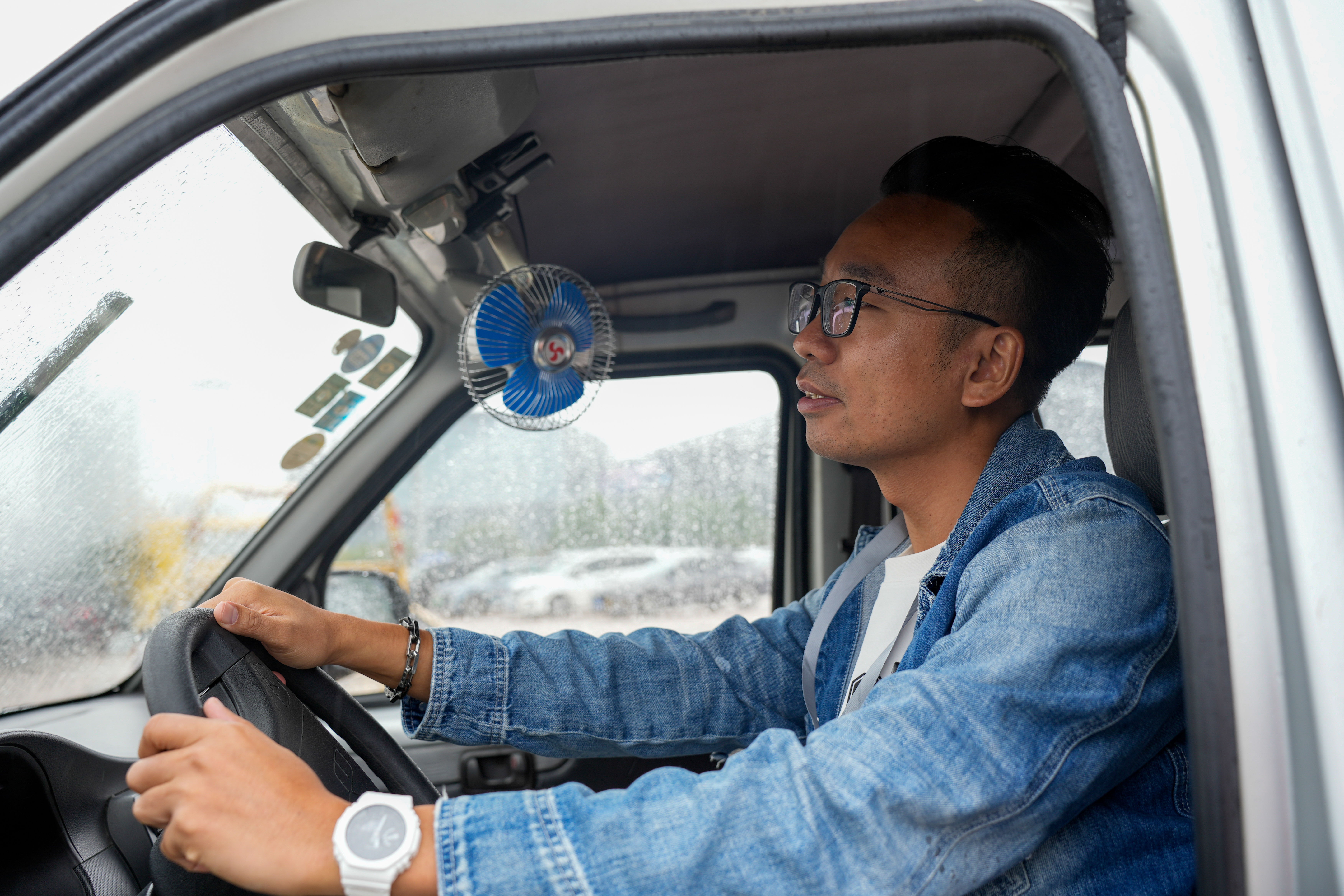全世界早晨！出车…… ​​​