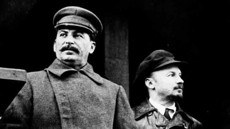约瑟夫·贝尔格（Jozef Berger）在回忆录中记述了一段往事。1937年末