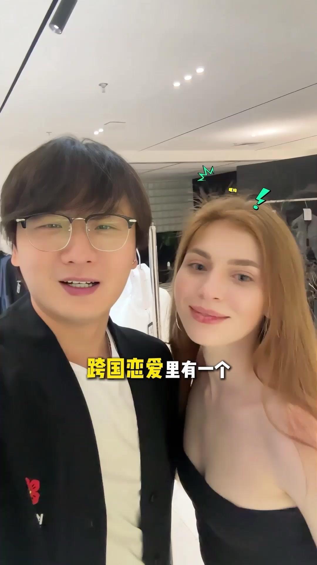 身边不少朋友跨国恋爱都踩过这个误区：约会数次、有过亲密举动，就默认对方是自己的女