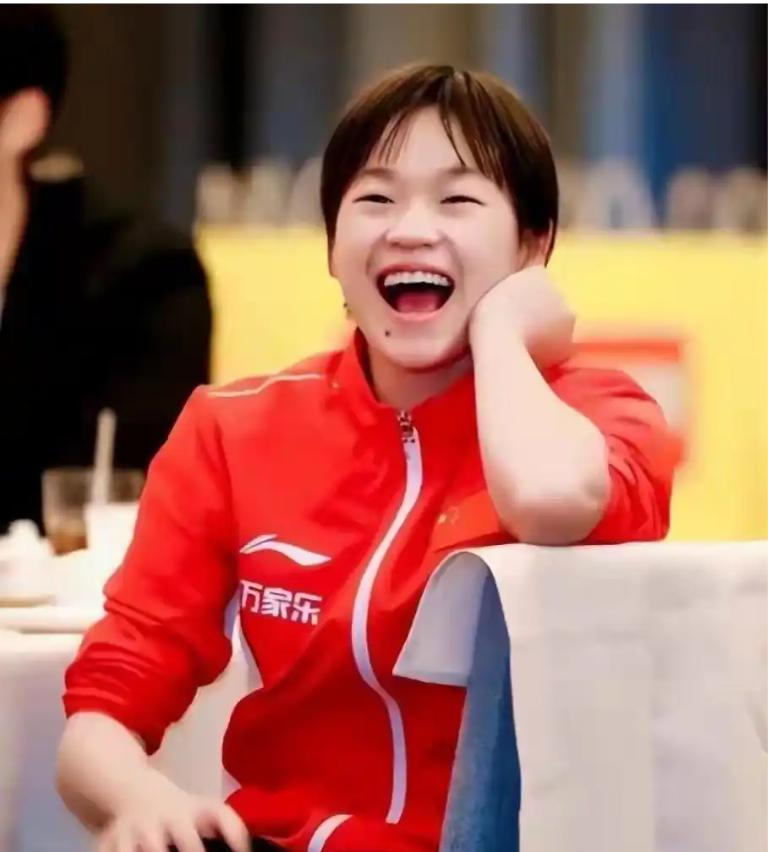 全红婵被网b，
一开始我挺吃惊的，
这么可爱的小姑娘，
怎么会有人黑人家，
再一