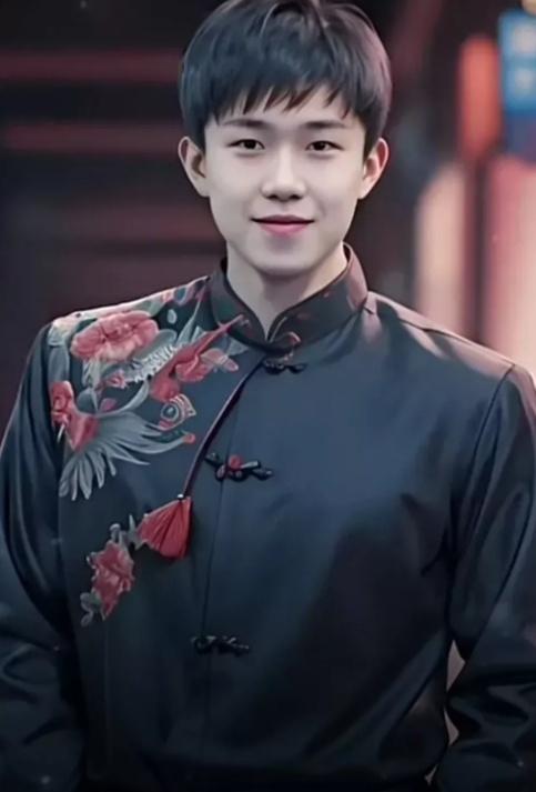 我觉得帅这个事儿啊，真的很玄乎。

有人觉得明星脸就帅，可我觉得吧，那些明星是好