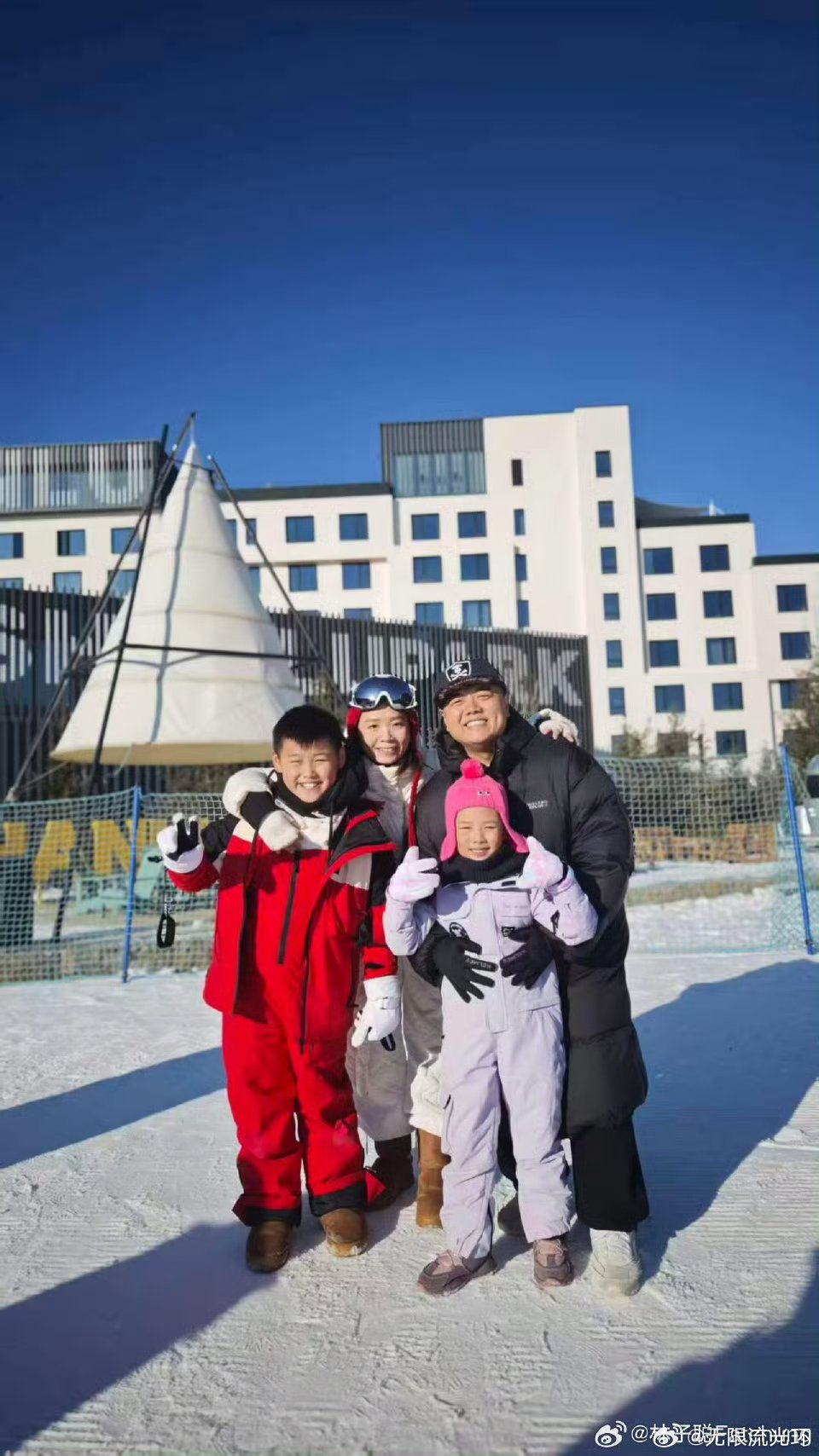 茂茂你终于结婚生子了这不是显而易见的问题，人家林子聪都多大了，他是仙剑奇侠传三的