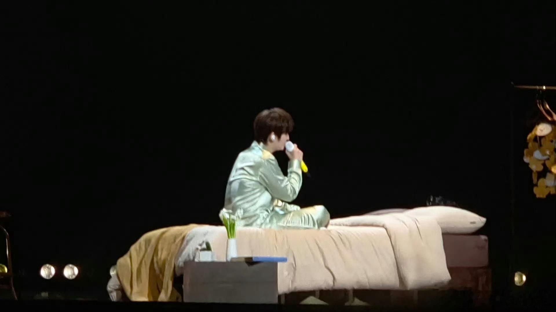 张远谁家的演唱会是这视角张远演唱会男友视角张远演唱会视角太会了，男友向镜头精准捕