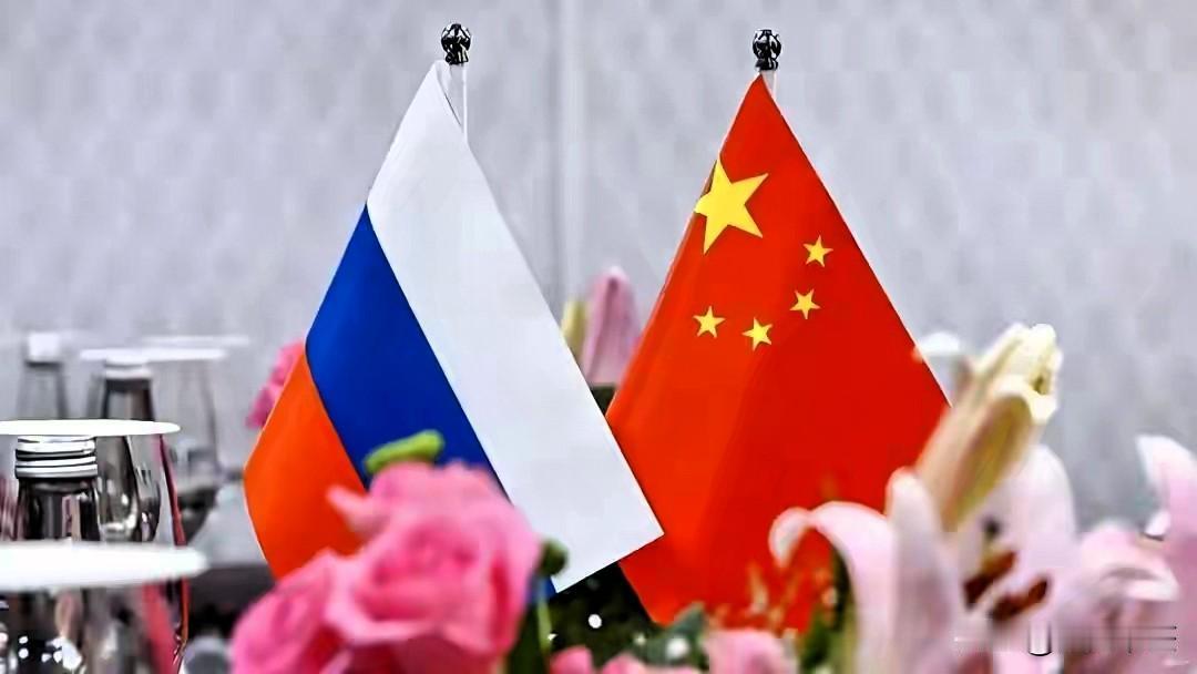 中俄对日本的立场是“零容忍+联手反制”，日本再搞小动作只会自找没趣。

最近，中