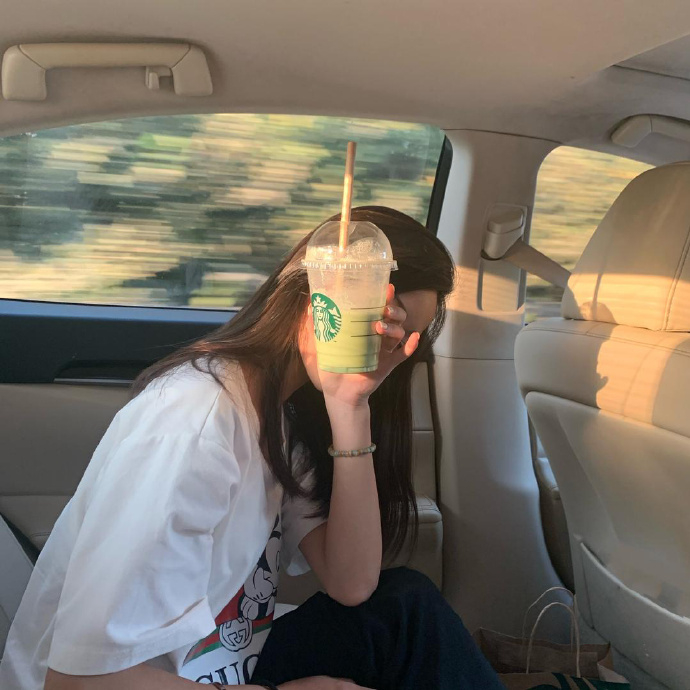 ☼•͈ᴗ•͈𝐡𝐚𝐩𝐩𝐲 ʚ◡̈⃝ɞ    得不到的事物别惦记，负能量的