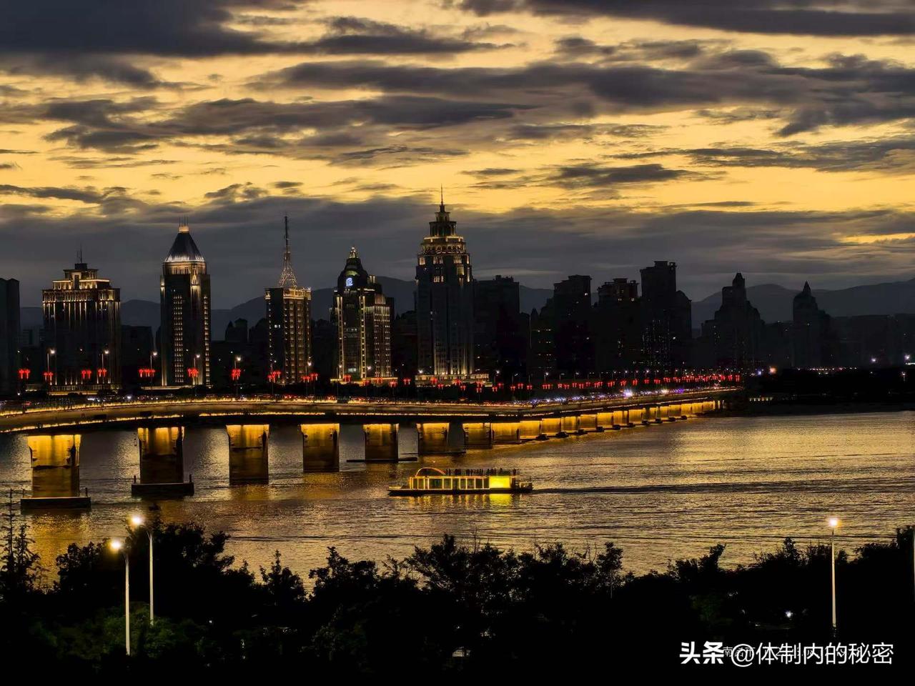错误“使用”领导5件套，你中了几套？

上班累得半死，却越干越痛苦？
追根溯源，