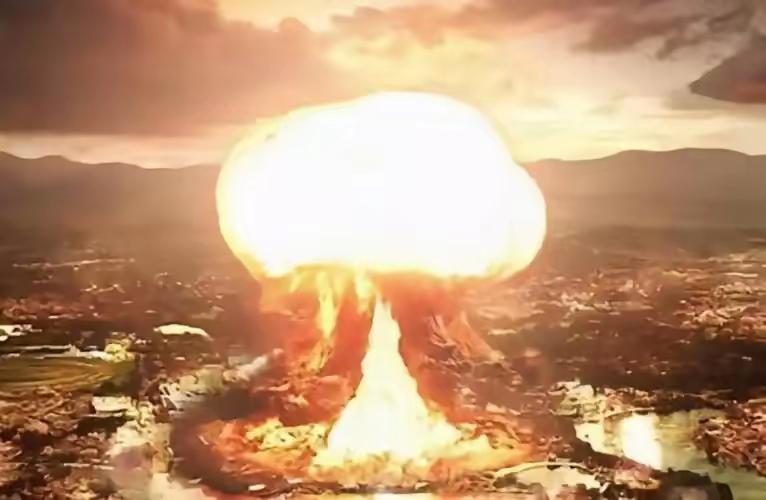 投降不是因为美国的原子弹，而是因为苏联发的1个公告。

这事说出来真让人意外！一