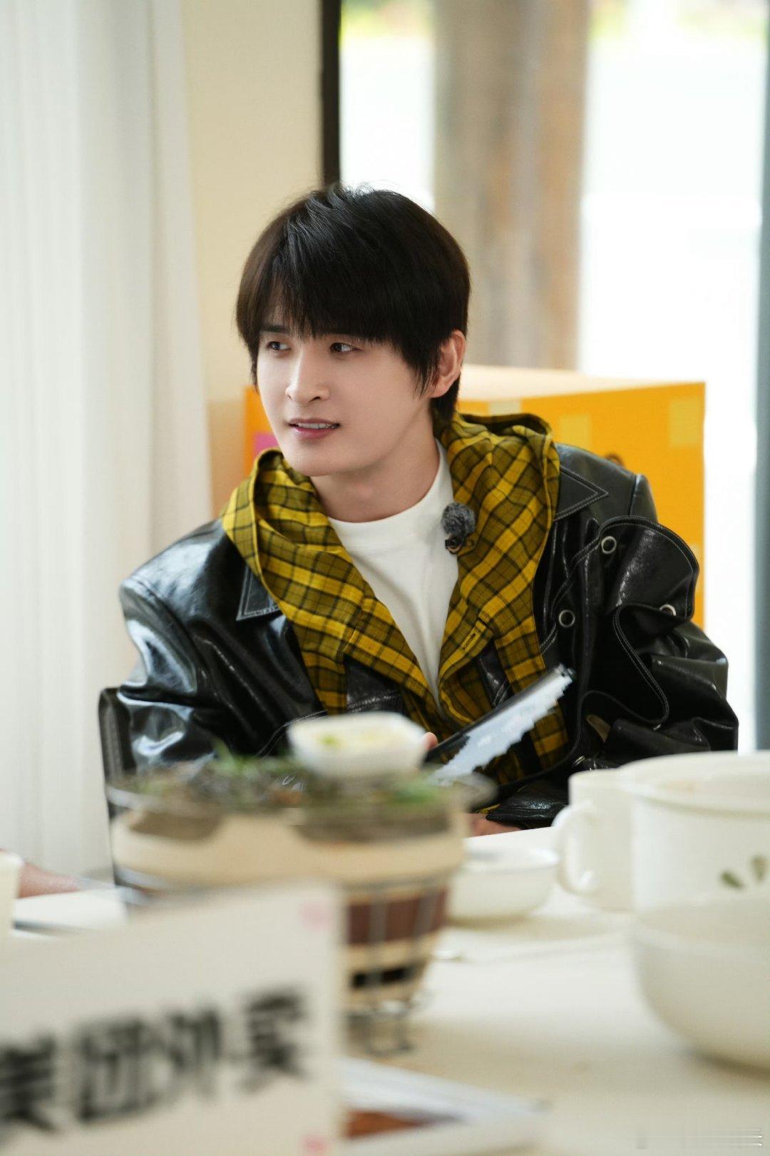 #张远神还原大话西游# 震撼来袭！在节目中完美复刻大话西游经典场景，声线一启，全