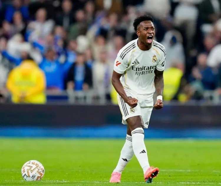 维尼修斯双响破球荒，巴尔韦德破门+染红，10人皇马3-2复仇马竞本赛季表现不佳的