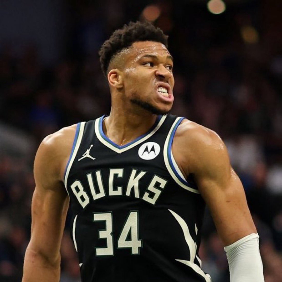 sam amick：雄鹿队和字母哥将在今年夏天“分道扬镳”。 