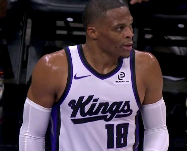 nba史上最廉价三双诞生了！

204次！威少狂飙23分16篮板10助攻！我敢说