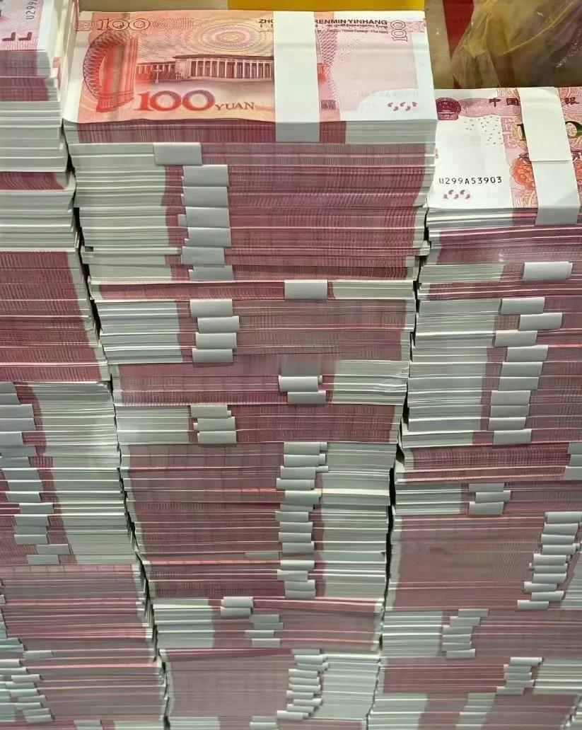 钱是有灵性的， 刷到点赞接偏财运 ​！ ​ ​​​
