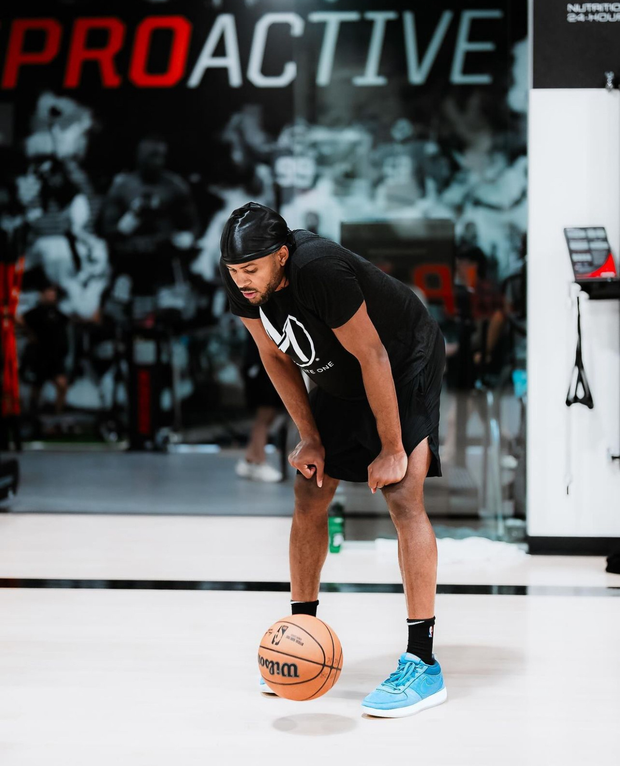 科比布莱恩特影响了许多年轻的 NBA 球员；勇士队的摩西穆迪也不例外。勇士队的摩