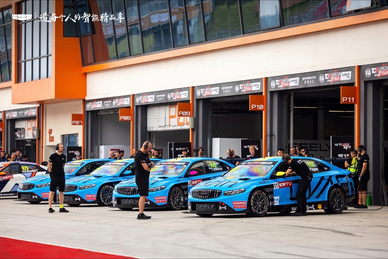 吉利星瑞TCR成都主场夺冠引擎轰鸣，主场扬威！FIA TCR世界巡回赛第六分站落