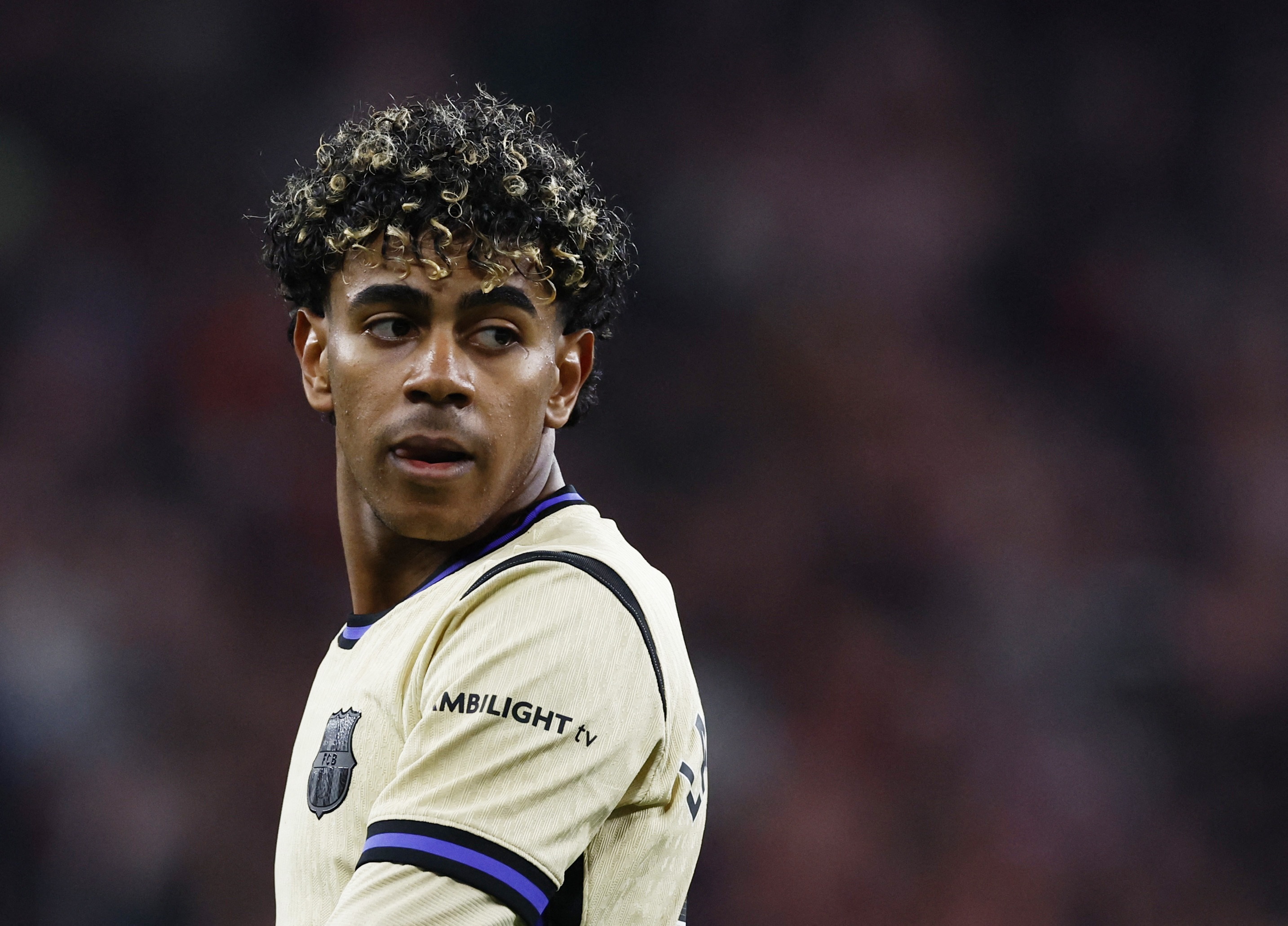 记者：亚马尔、拉菲尼亚、克里斯滕森、贝尔纳尔缺席巴萨今日训练