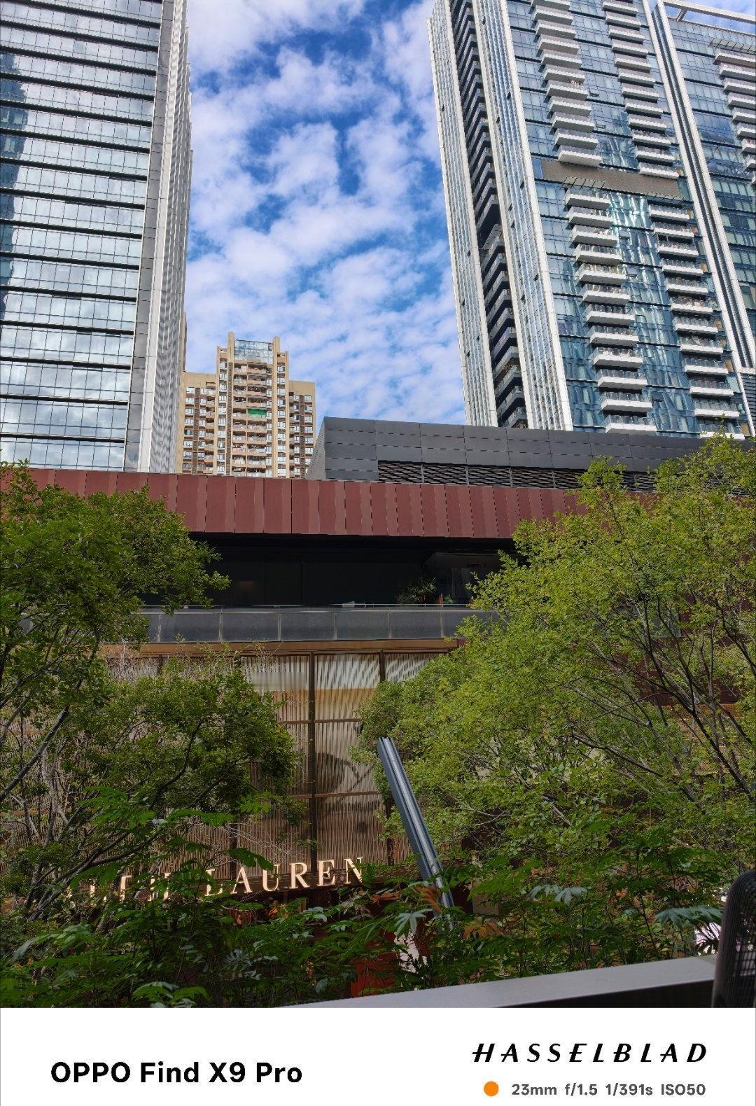 下午会议继续，只是换个地方。 ​​​